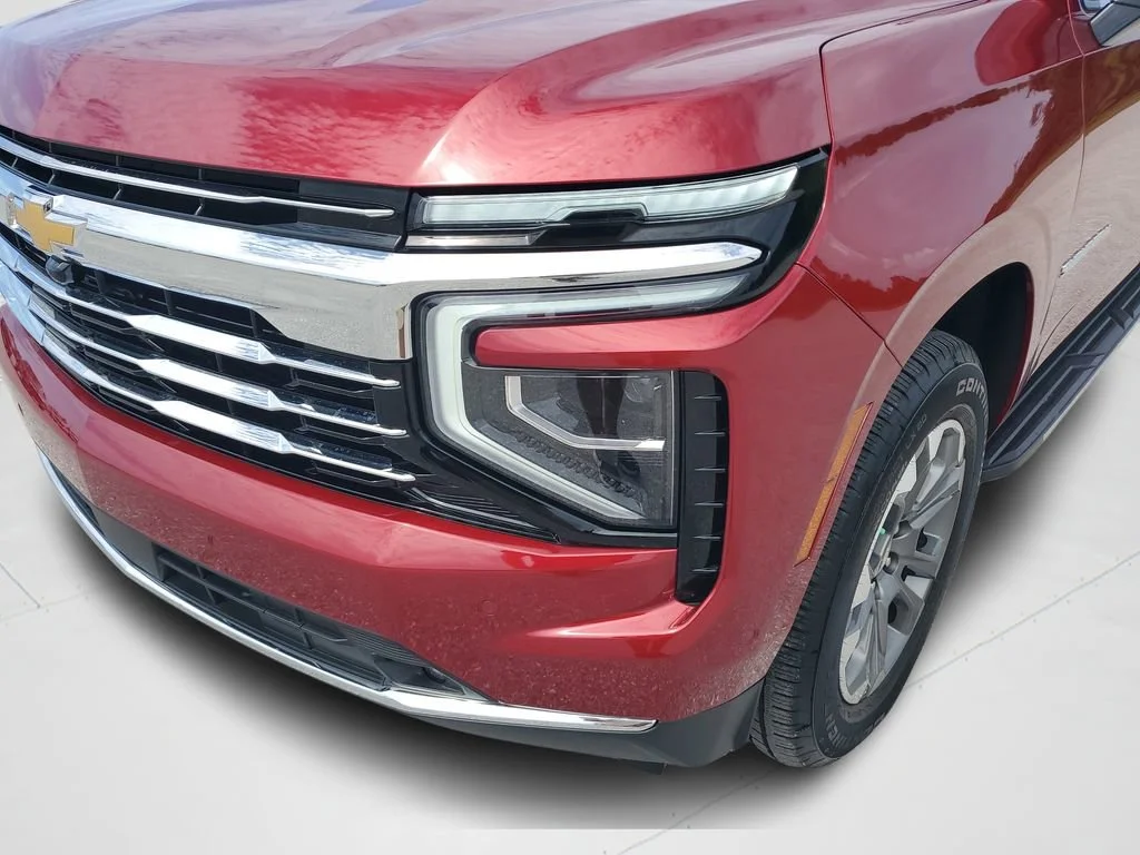 Used 2025 Radiant Red Tintcoat Chevrolet LT image 23
