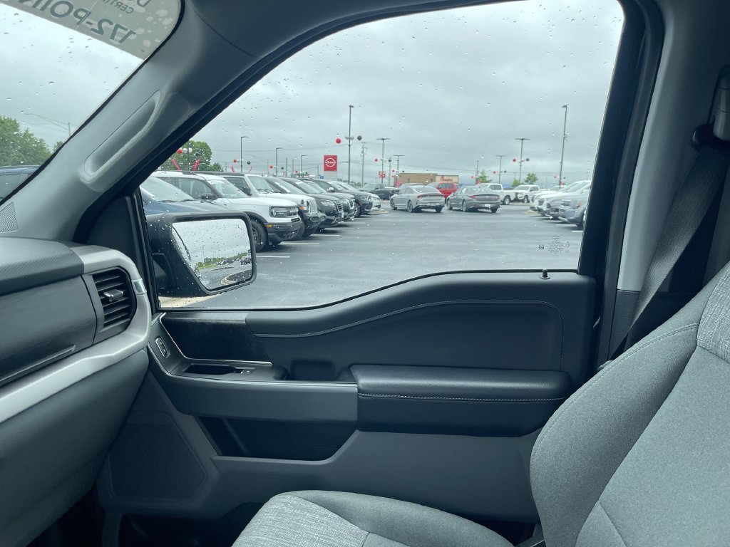 Used 2023 Blue Ford XLT image 11