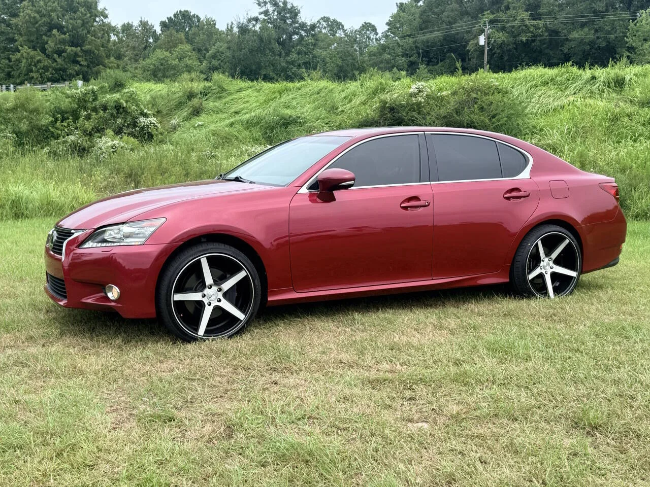 Used 2015 Red Lexus Base AWD 4dr Sedan image 1