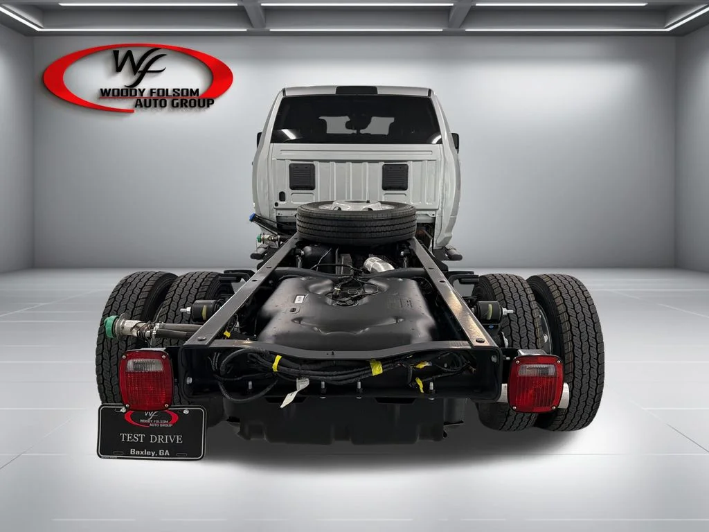 New 2026 Silver-Zynith Exterior Paint RAM Tradesman image 7