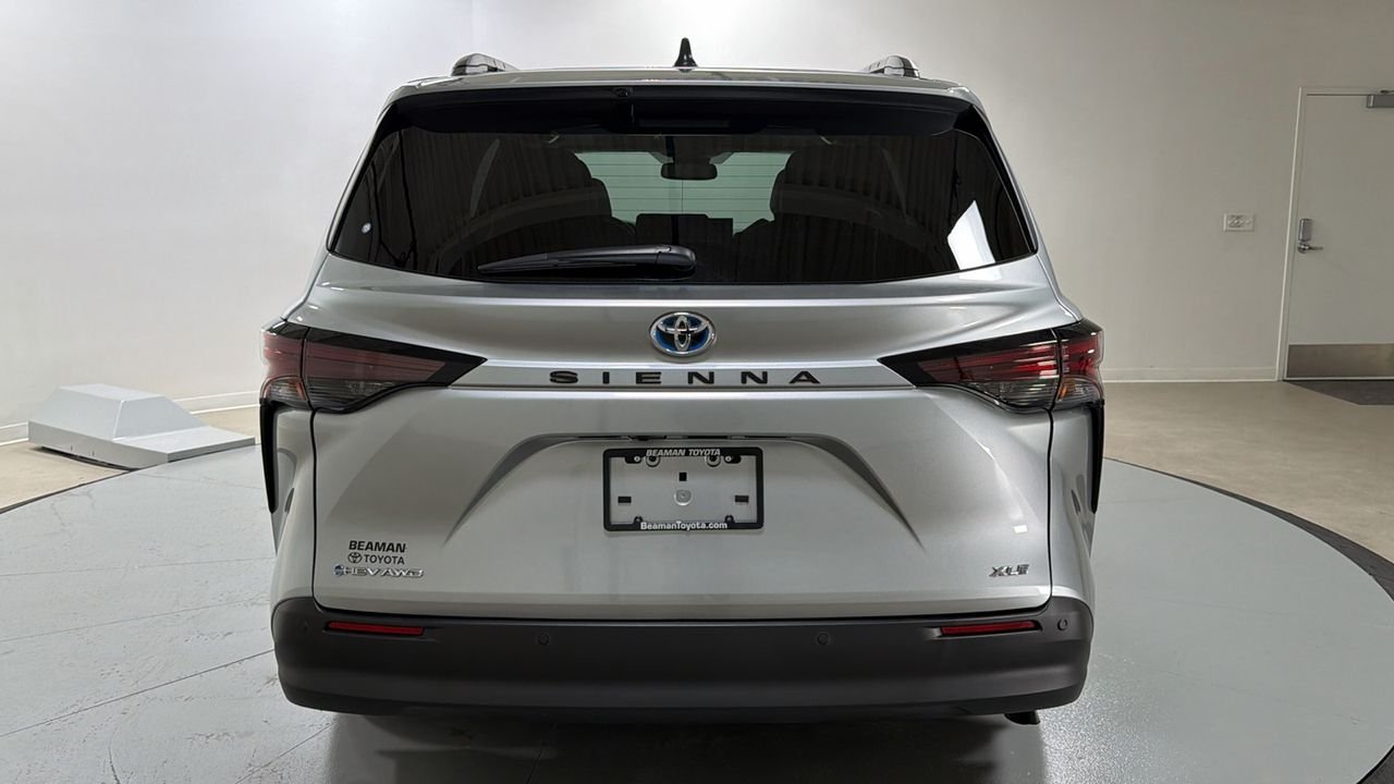Used 2025 Silver Toyota XLE image 4