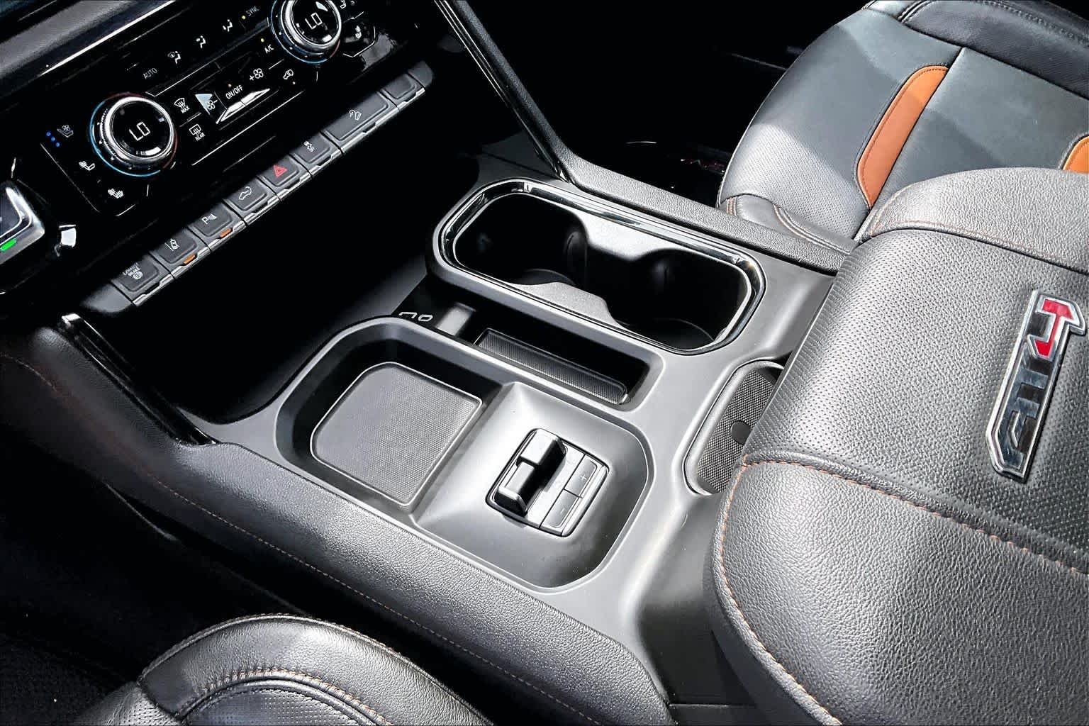 Used 2024 Sterling Metallic GMC AT4 image 17