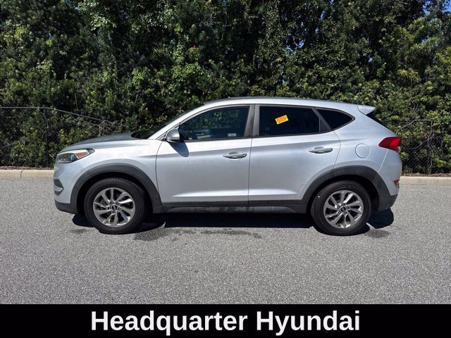 Used 2018 Silver Hyundai SE image 2