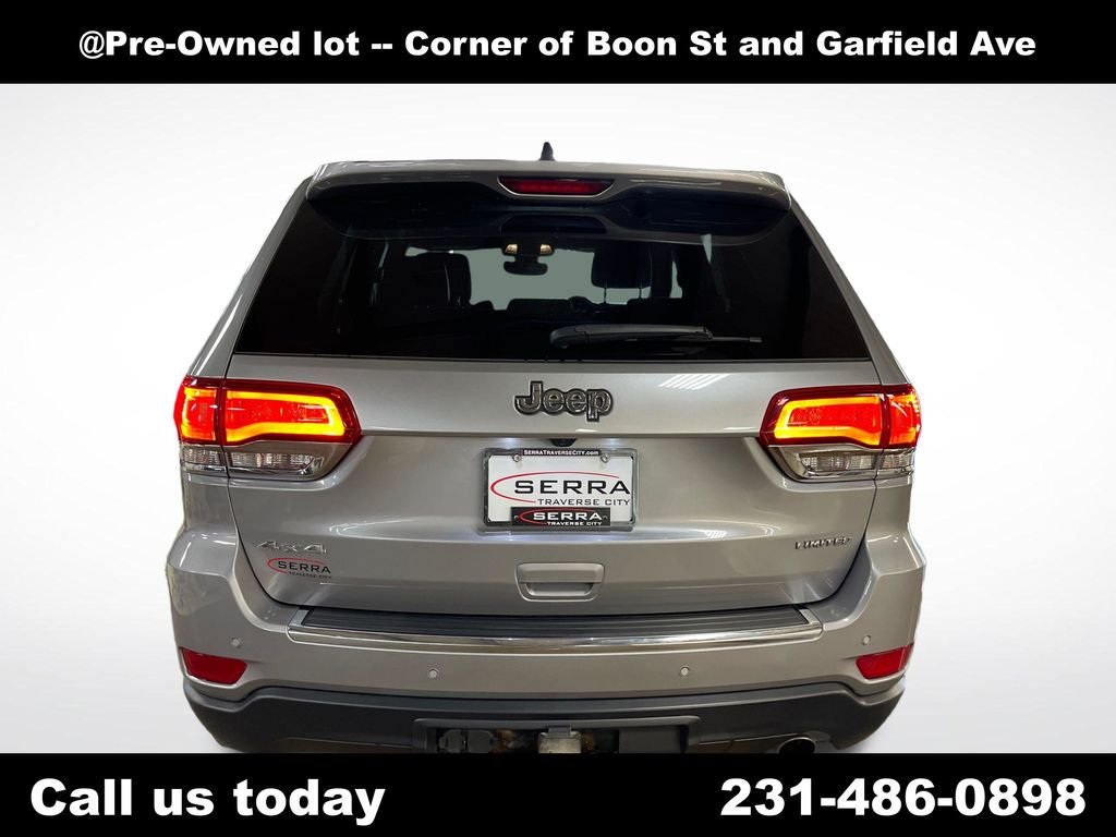Used 2021 Silver Jeep Limited image 4