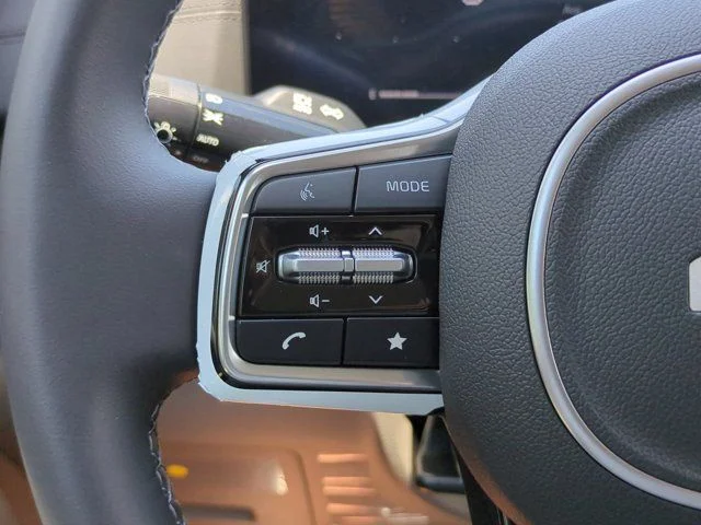 New 2026 Ceramic Silver Kia EX image 24