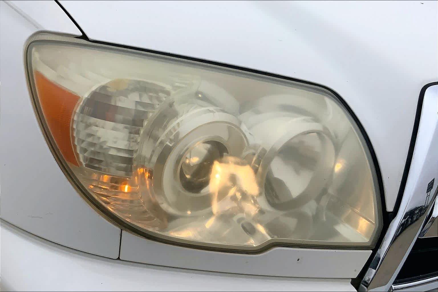 Used 2006 Natural White Toyota SR5 image 25