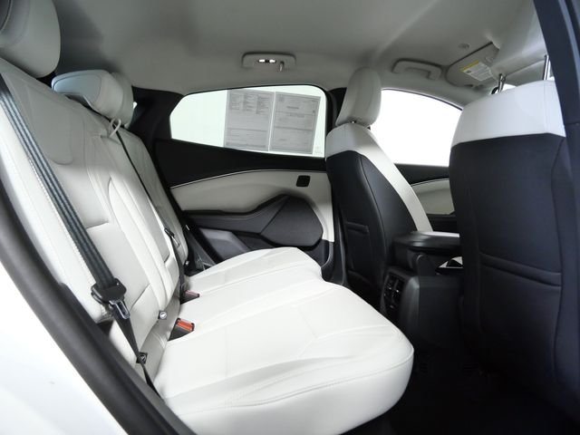 Used 2025 White Ford Premium image 9