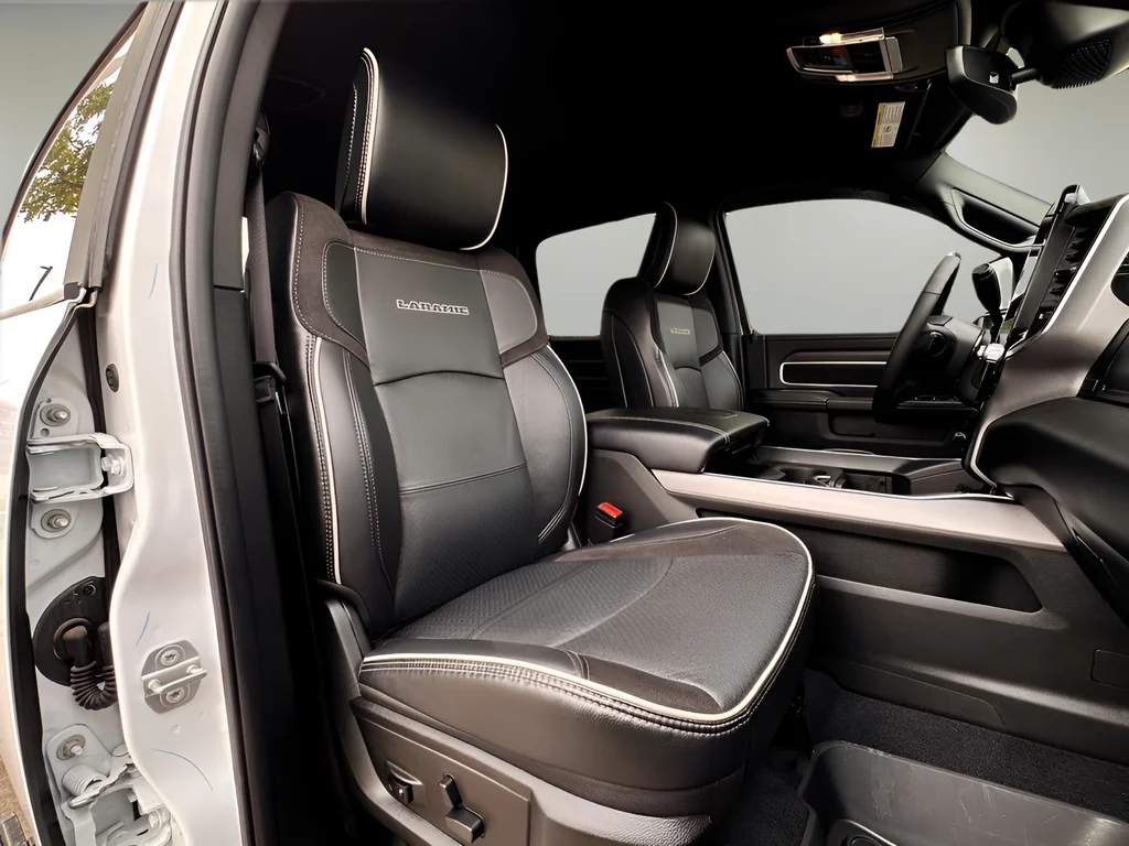 Used 2025 White Ram Laramie image 25