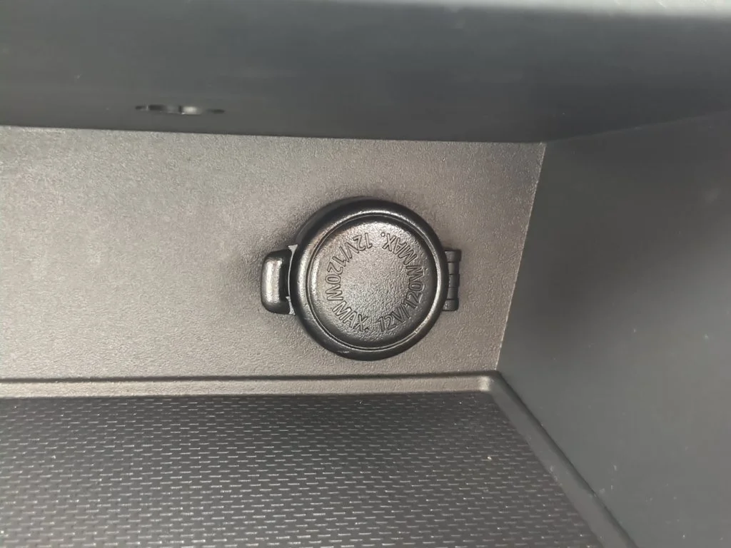 Used 2019 Blue Subaru 2.0i Limited image 23