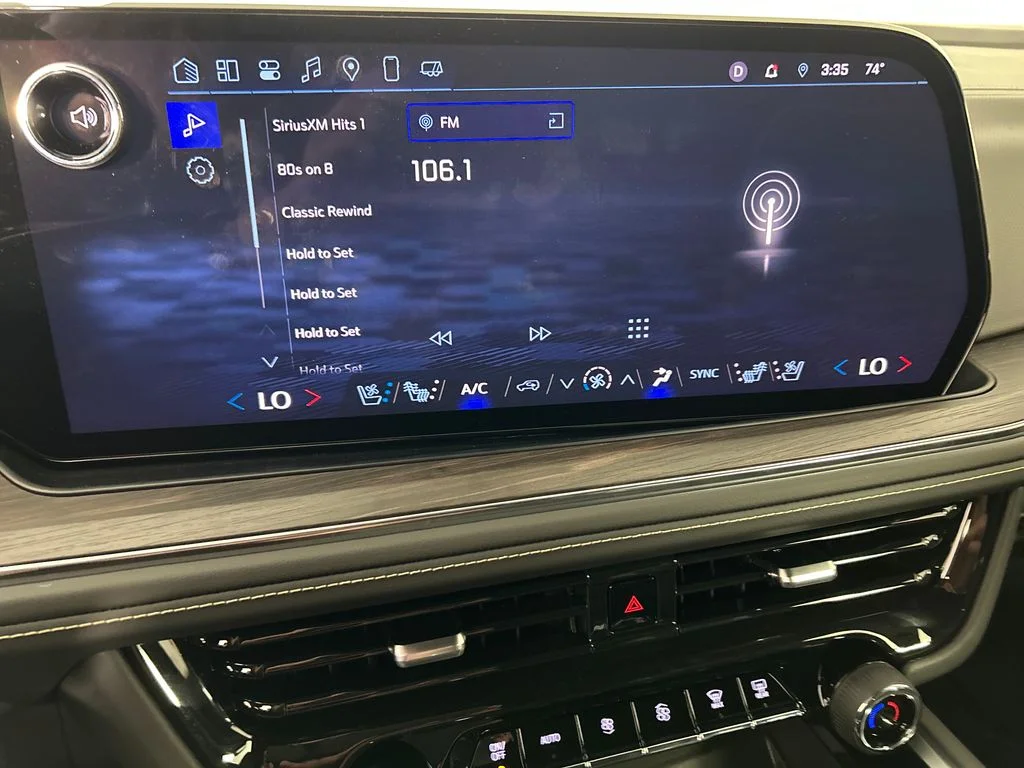 Used 2025 Blue Chevrolet Premier image 15