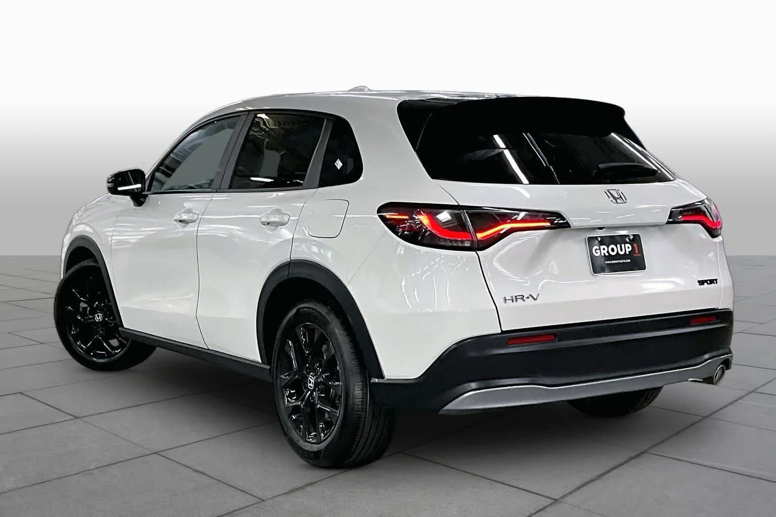 Used 2025 Platinum White Pearl Honda Sport image 12