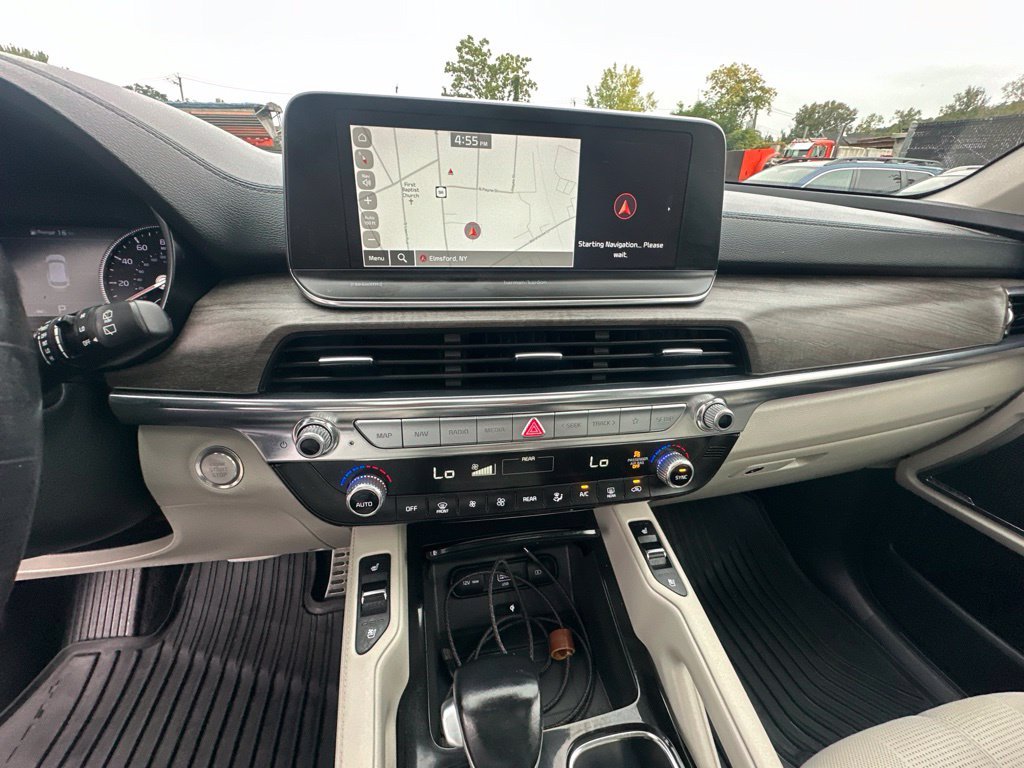 Certified Used 2022 Purple Kia SX image 19