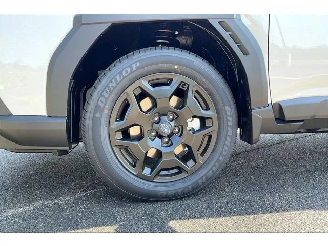New 2026 CRYSTAL WHITE PEARL Subaru Limited image 26