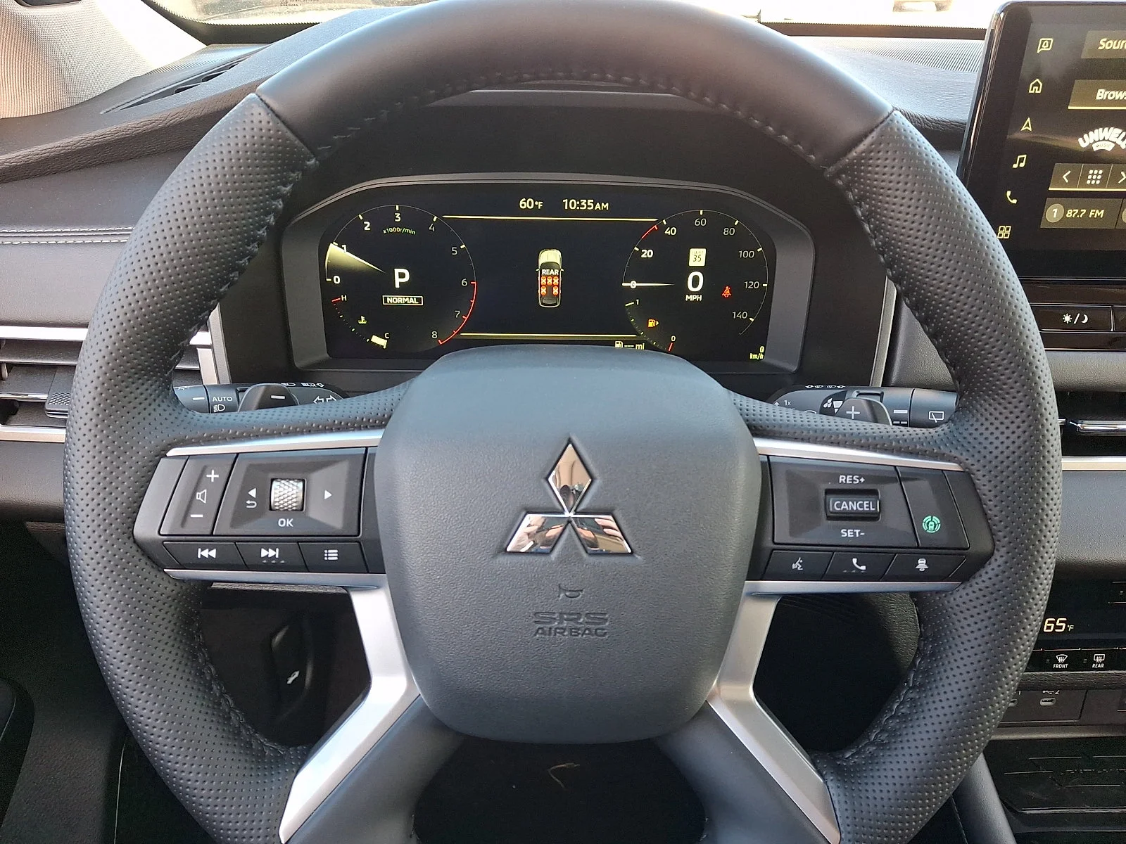 New 2026 Gray Mitsubishi SE image 18