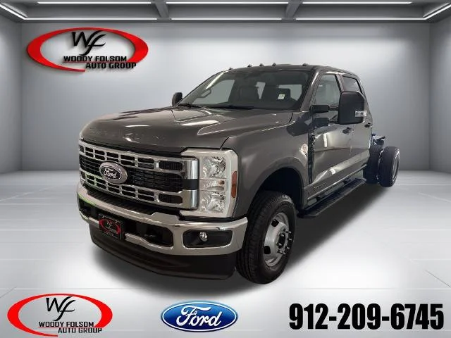 New 2027 Carbonized Gray Metallic Ford F-350® XL image 16