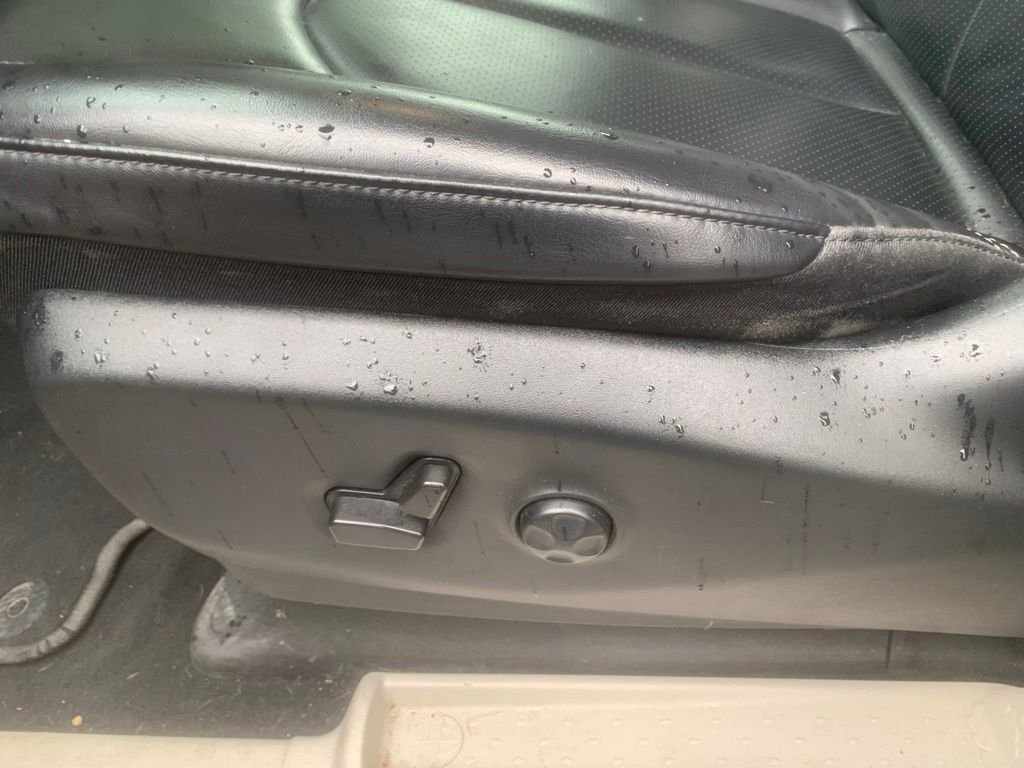 Used 2023 Ceramic Gray Clearcoat Chrysler Touring L image 12