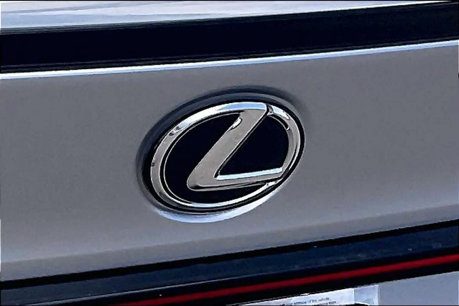 Used 2025 Iridium Lexus F SPORT image 29
