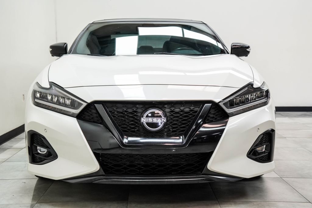 Used 2023 White Nissan SR image 6