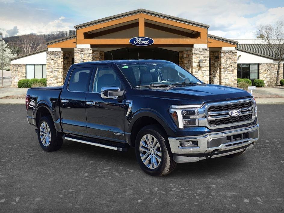 Used 2025 Blue Metallic Ford LARIAT image 7