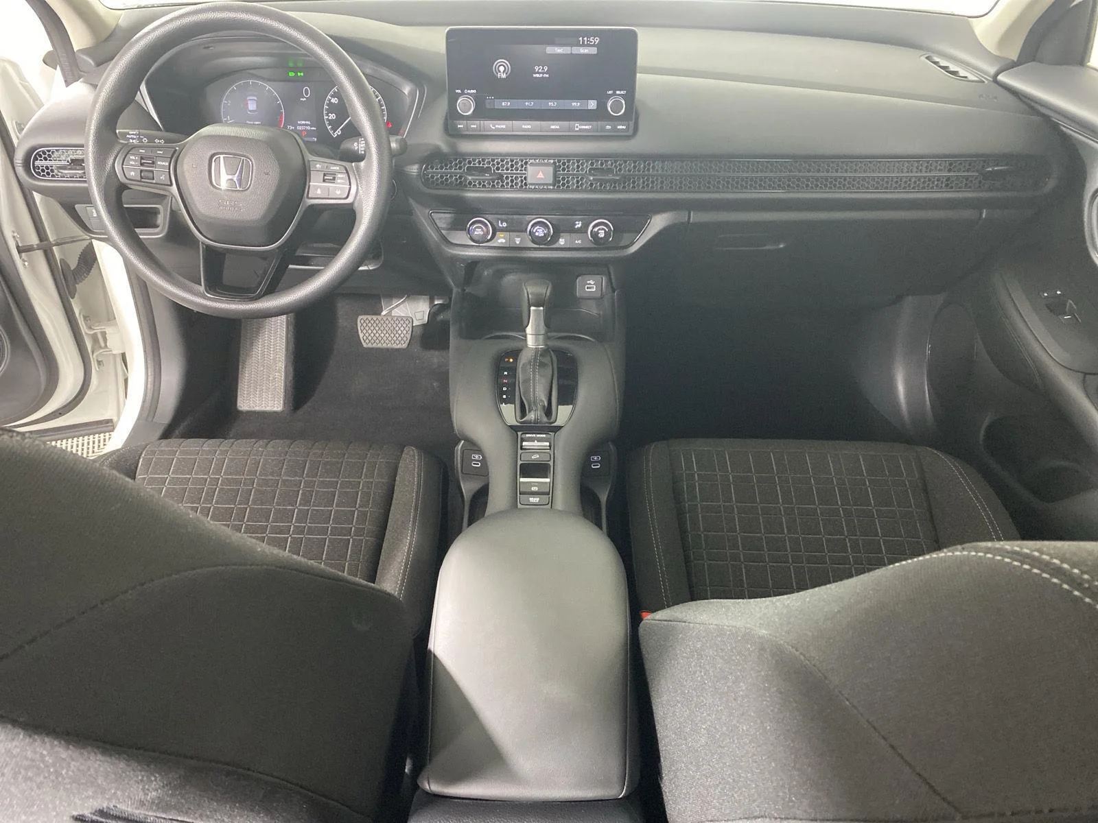 Used 2024 Platinum White Pearl Honda LX image 22