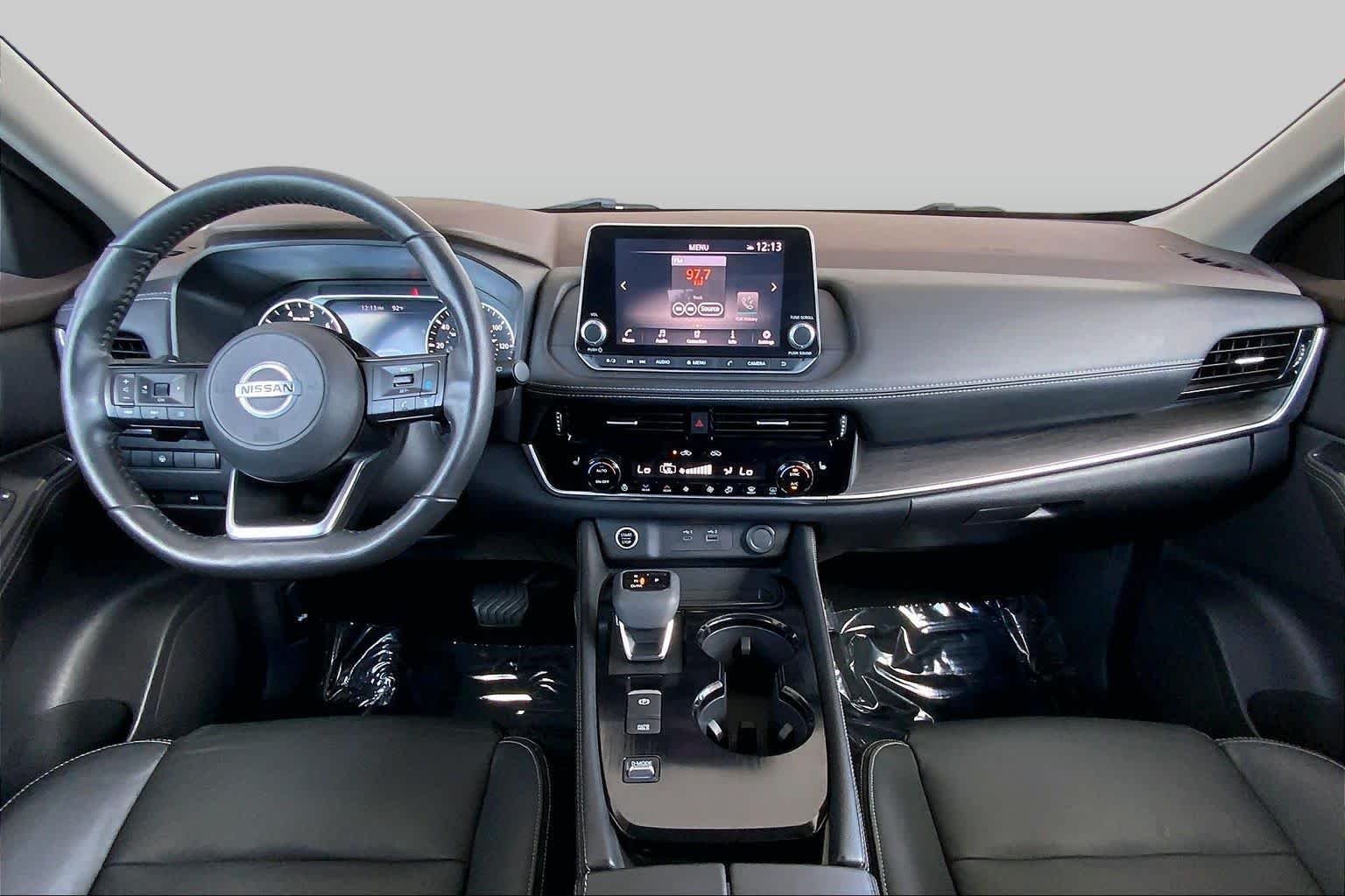 Used 2021 Brilliant Silver Metallic Nissan SL image 16