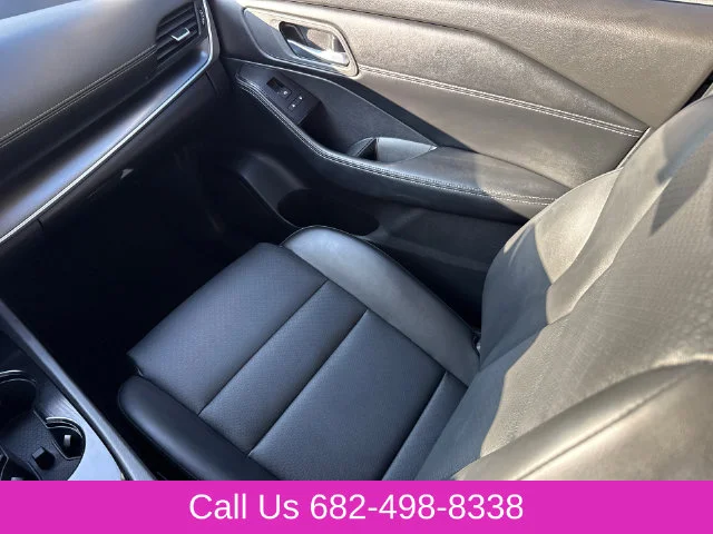 Used 2024 Silver Nissan SV image 15