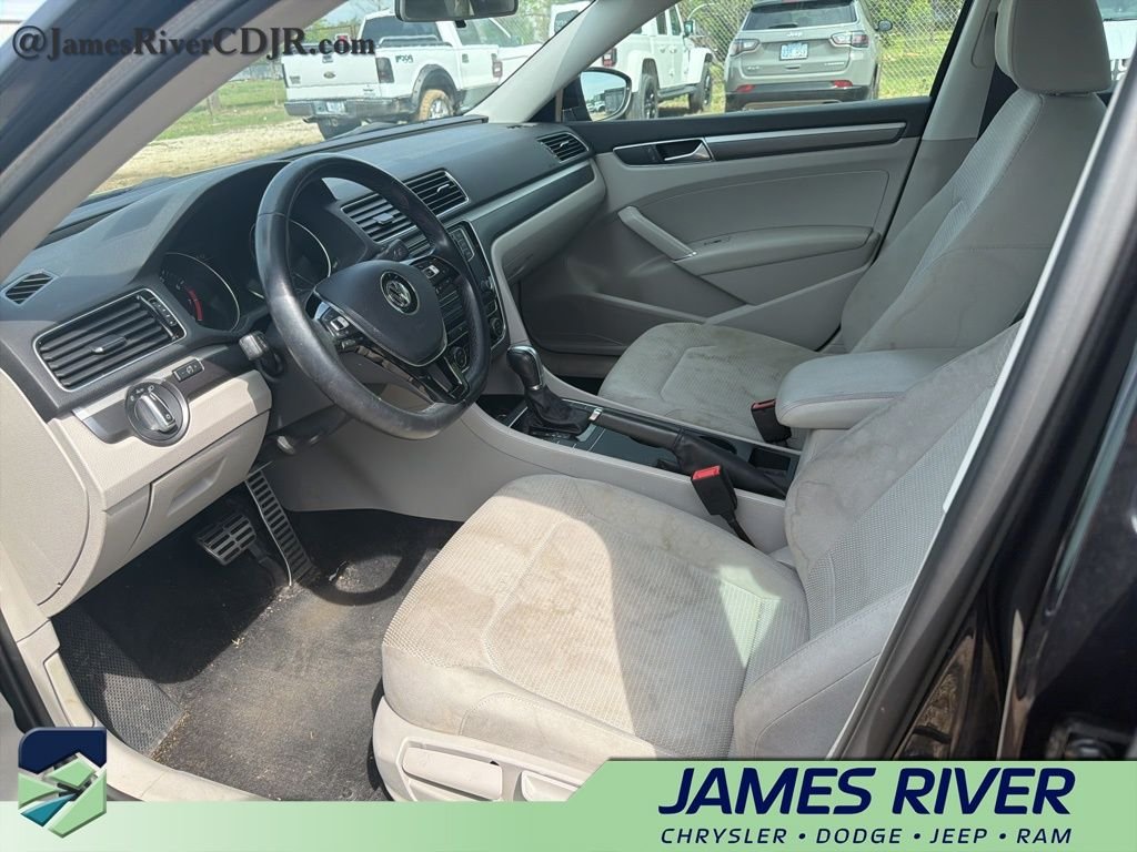 Used 2016 Volkswagen Passat R-Line with VIN 1VWAT7A38GC034092 for sale in Ozark, MO