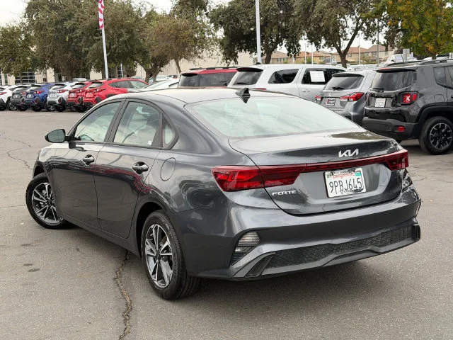 Used 2024 Gray Kia LXS image 9
