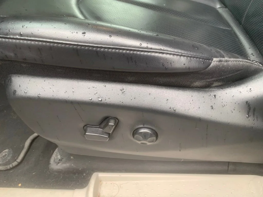 Used 2023 Ceramic Gray Clearcoat Chrysler Touring L image 12