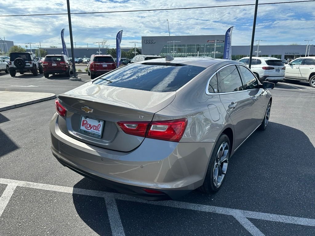 Used 2024 Gray Chevrolet LT image 24