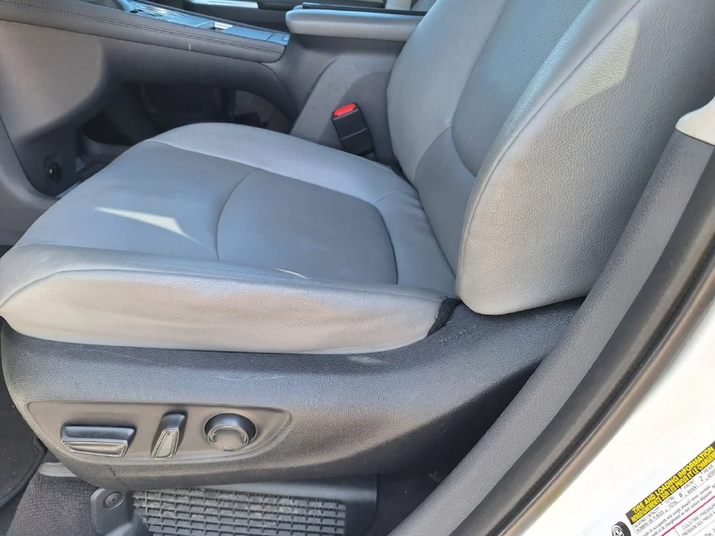 Used 2023 Beige Toyota XLE image 27