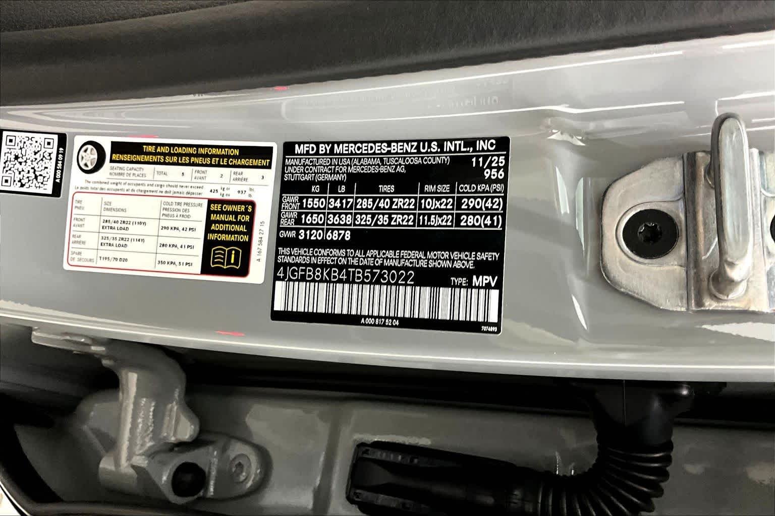 New 2026 MANUFAKTUR Alpine Grey Mercedes-Benz AMG® GLE 63 S image 21