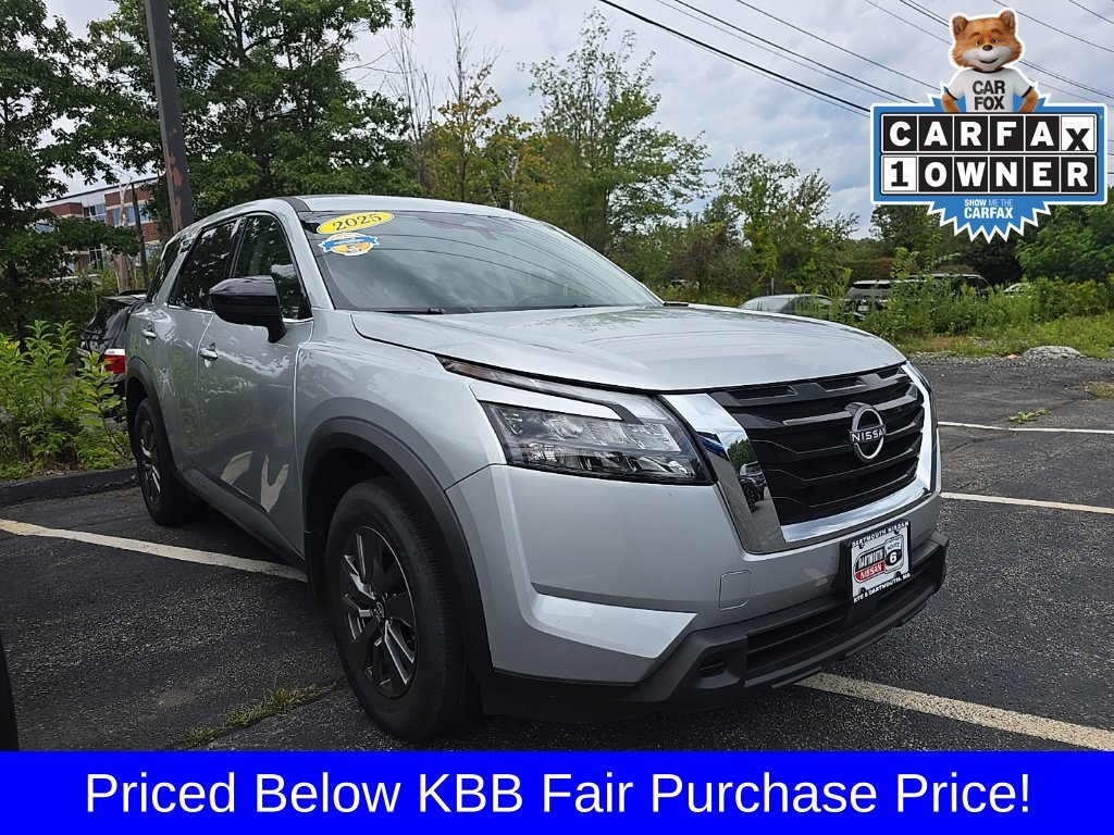 Used 2025 Silver Nissan S image 2