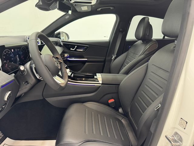 New 2026 Polar White Mercedes-Benz GLC 300 image 19
