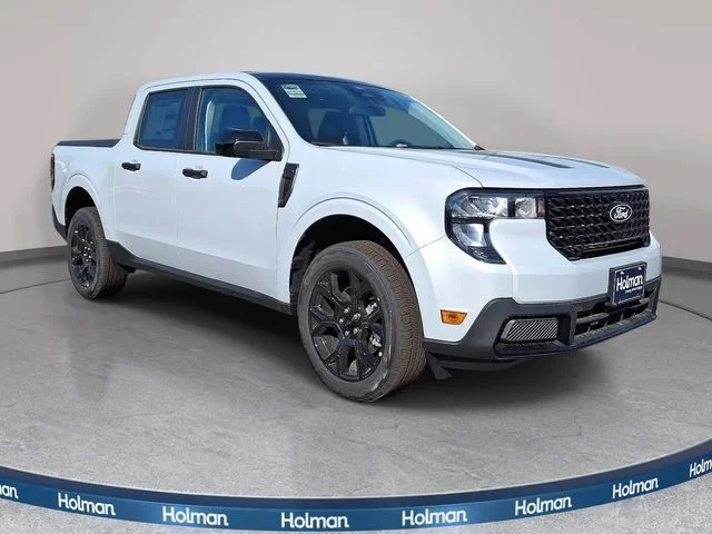 New 2026 Space White Metallic Ford XLT image 2