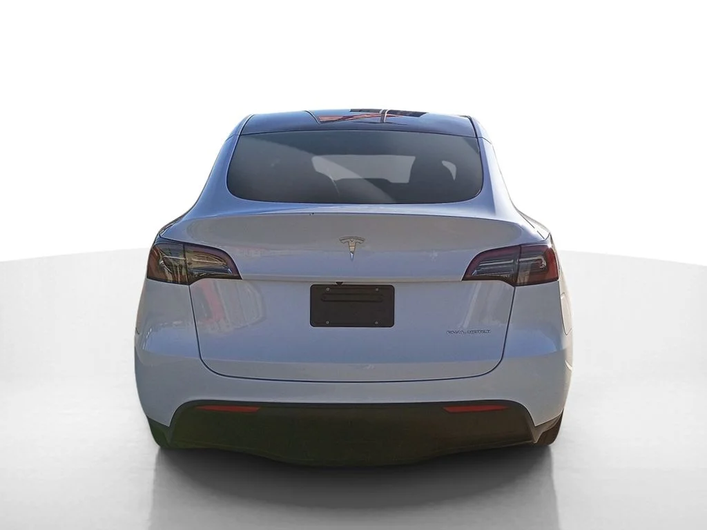 Used 2023 White Tesla Long Range image 7