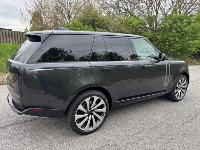 2026 Land Rover Range Rover SE - Photo 5