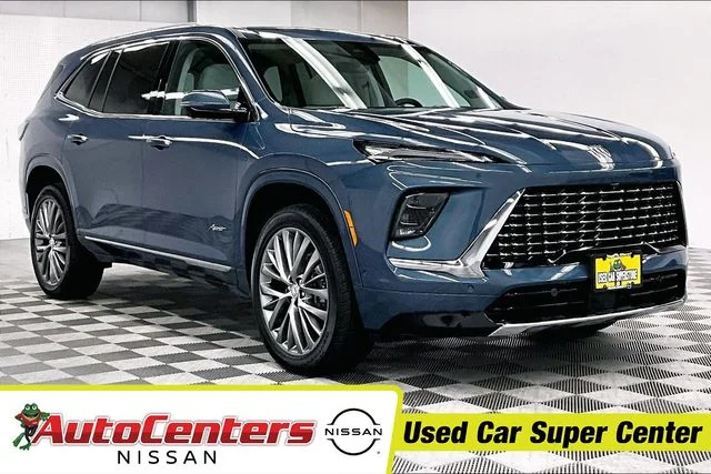 2025 Buick Enclave Avenir AWD's photo