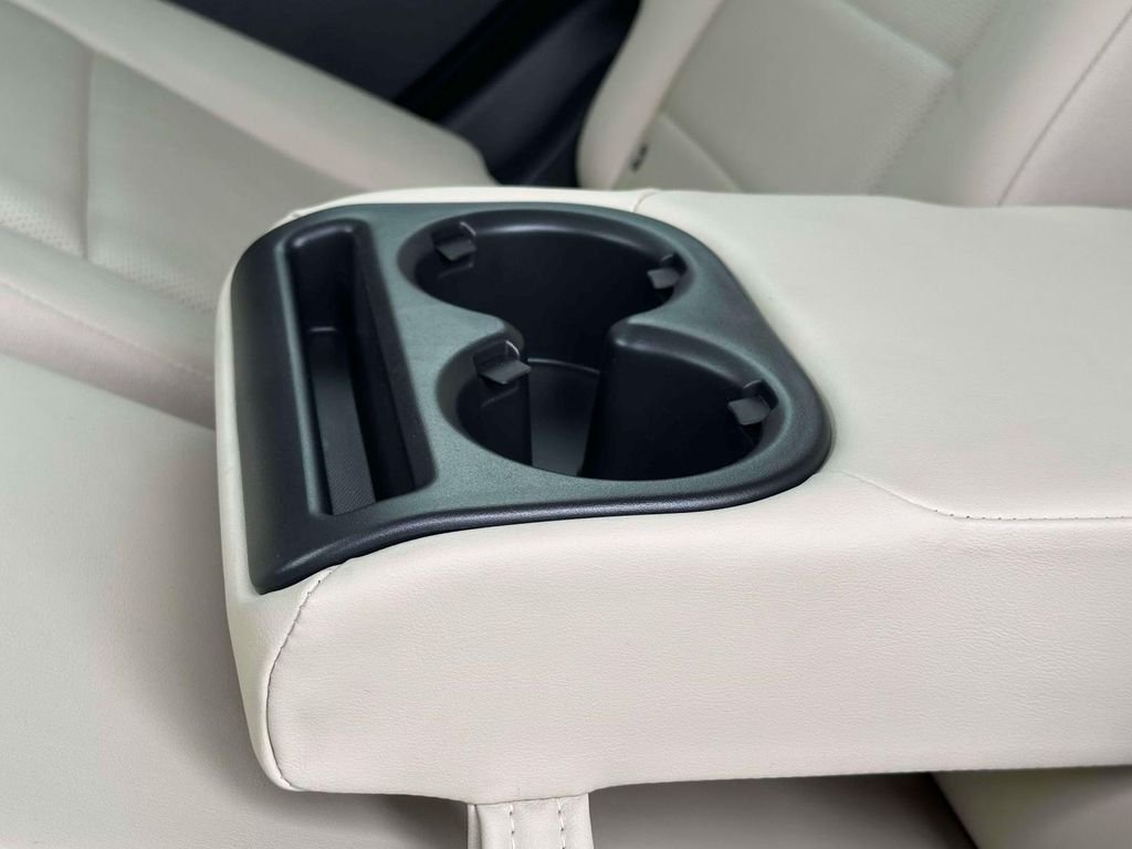 Used 2022 Blue INFINITI LUXE image 14