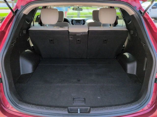 Used 2017 Red Hyundai 2.4 Base image 13