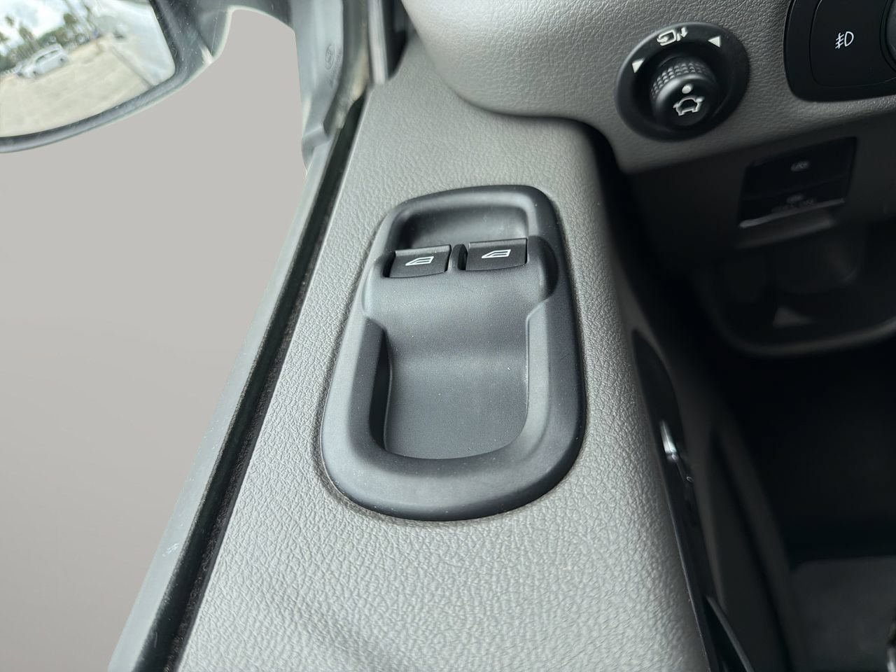 Used 2024 Oxford White Ford XLT image 18