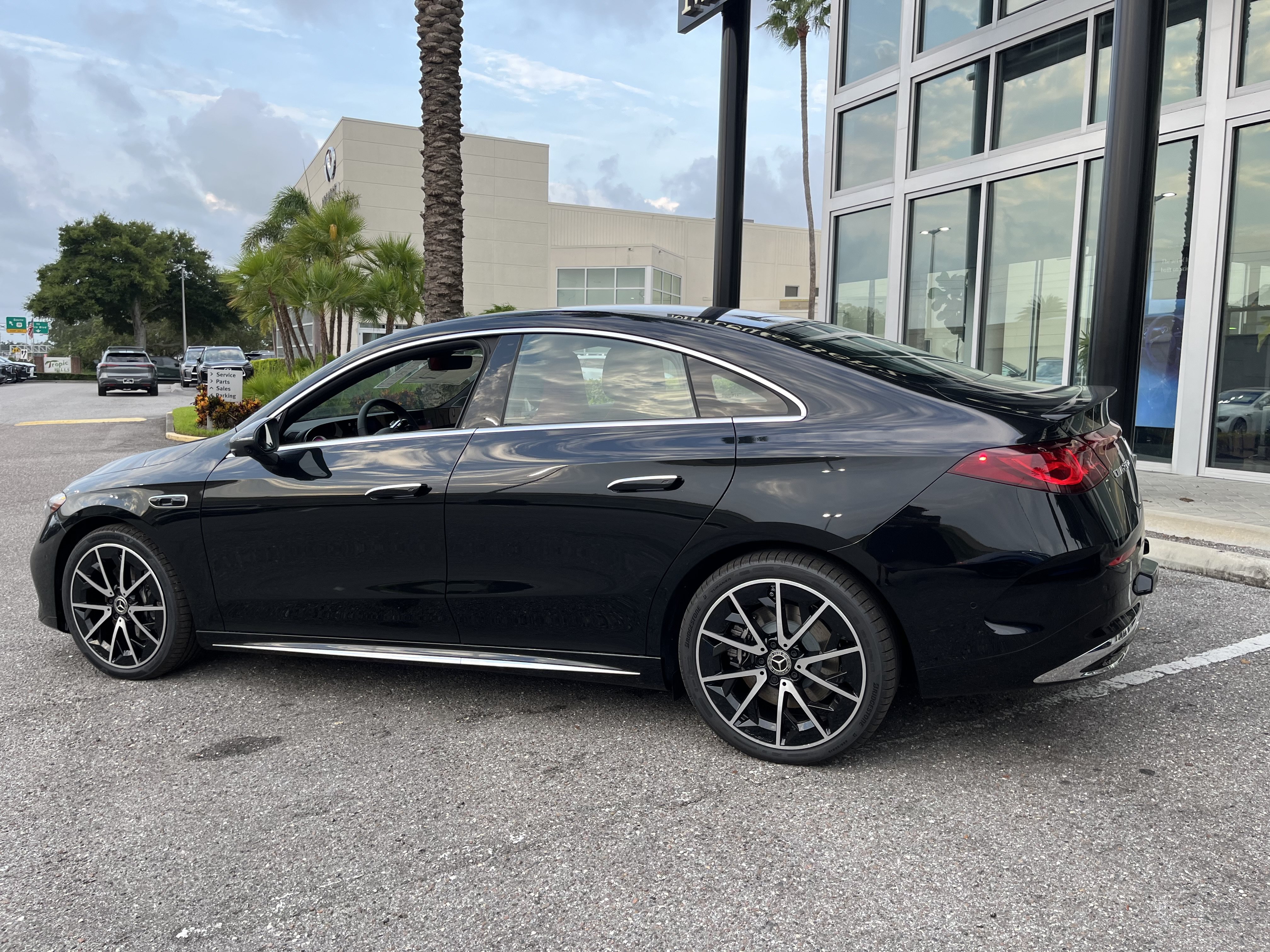 New 2027 COSMOS BLACK Mercedes-Benz CLA 250+ Electric image 4