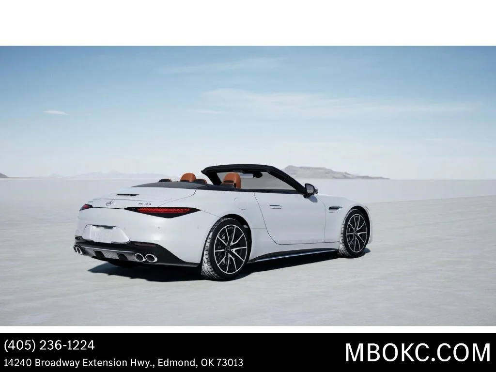 New 2027 MANUFAKTUR Moonlight White Metallic Mercedes-Benz AMG® SL 43 Roadster image 66