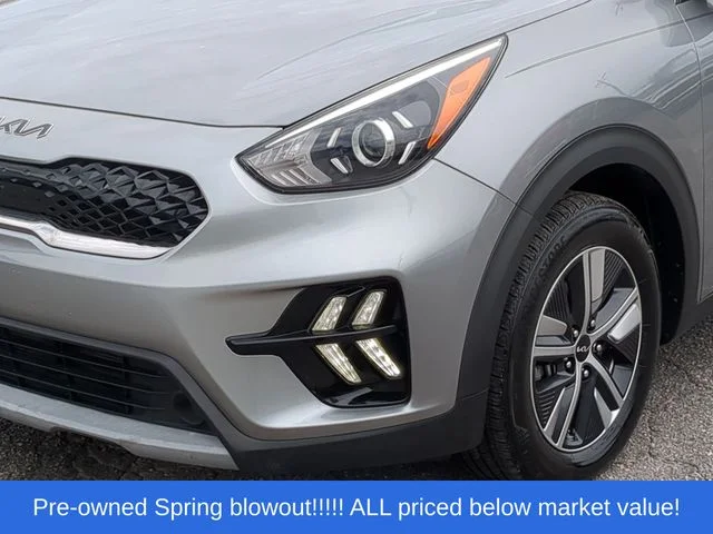 Used 2022 Gray Kia LXS image 17