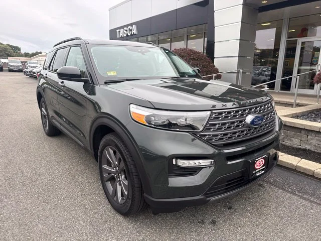 Used 2023 Green Ford XLT image 1