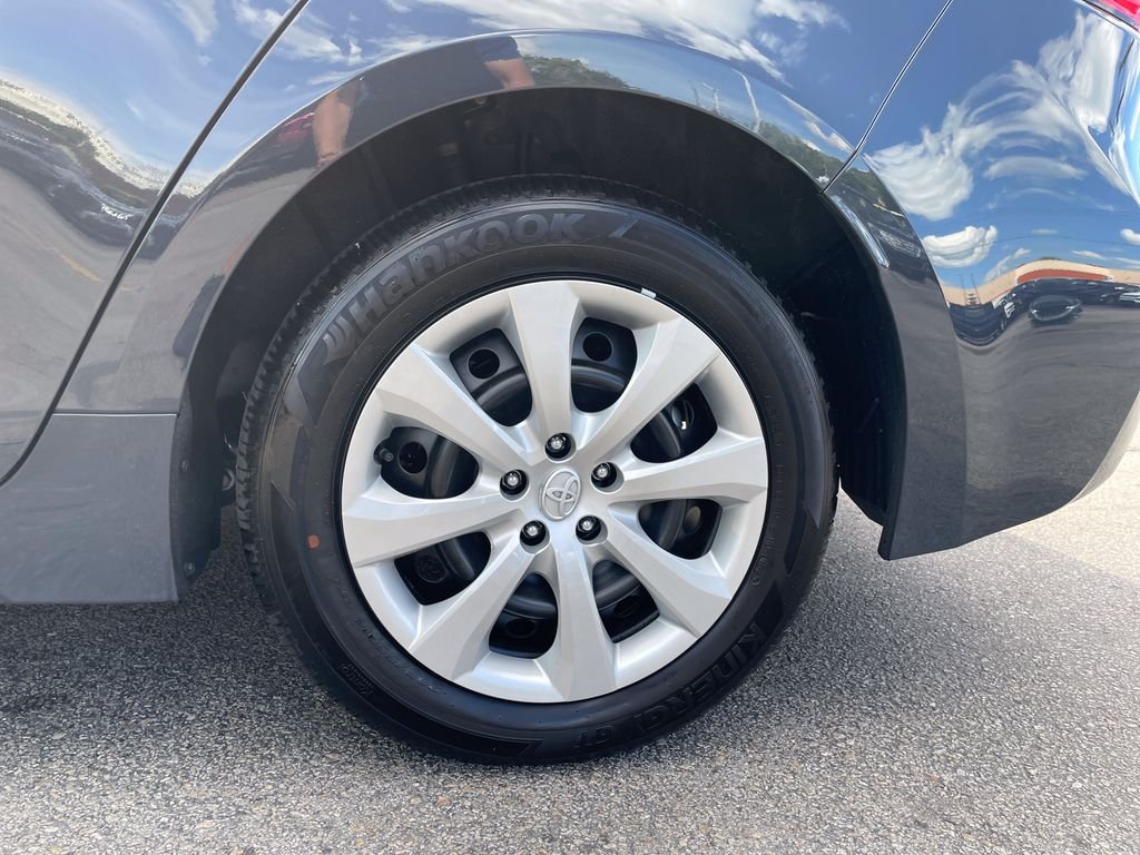 Used 2026  Toyota LE image 10
