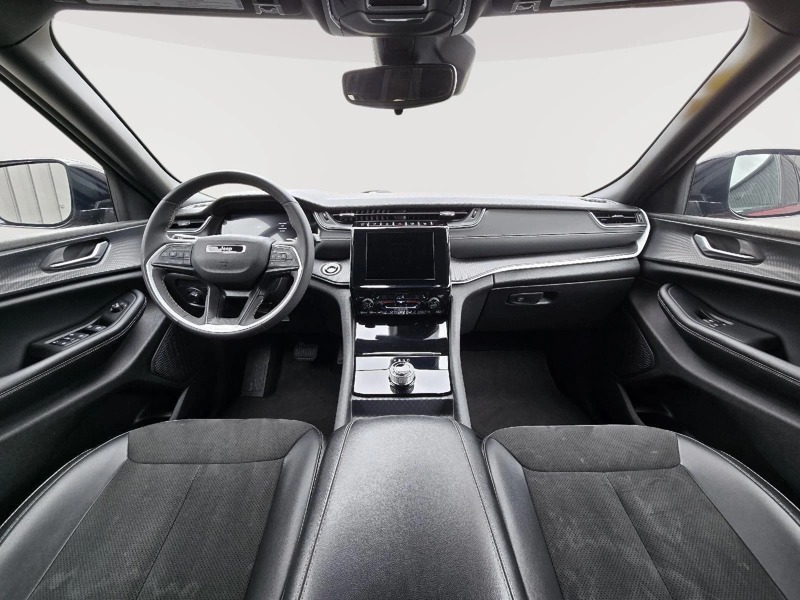 2024 Jeep Grand Cherokee Altitude - Photo 21