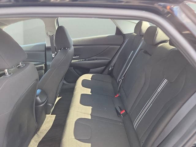 Used 2022 Black Hyundai SEL image 31
