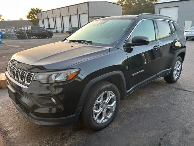Used 2024 Black Jeep Latitude image 11