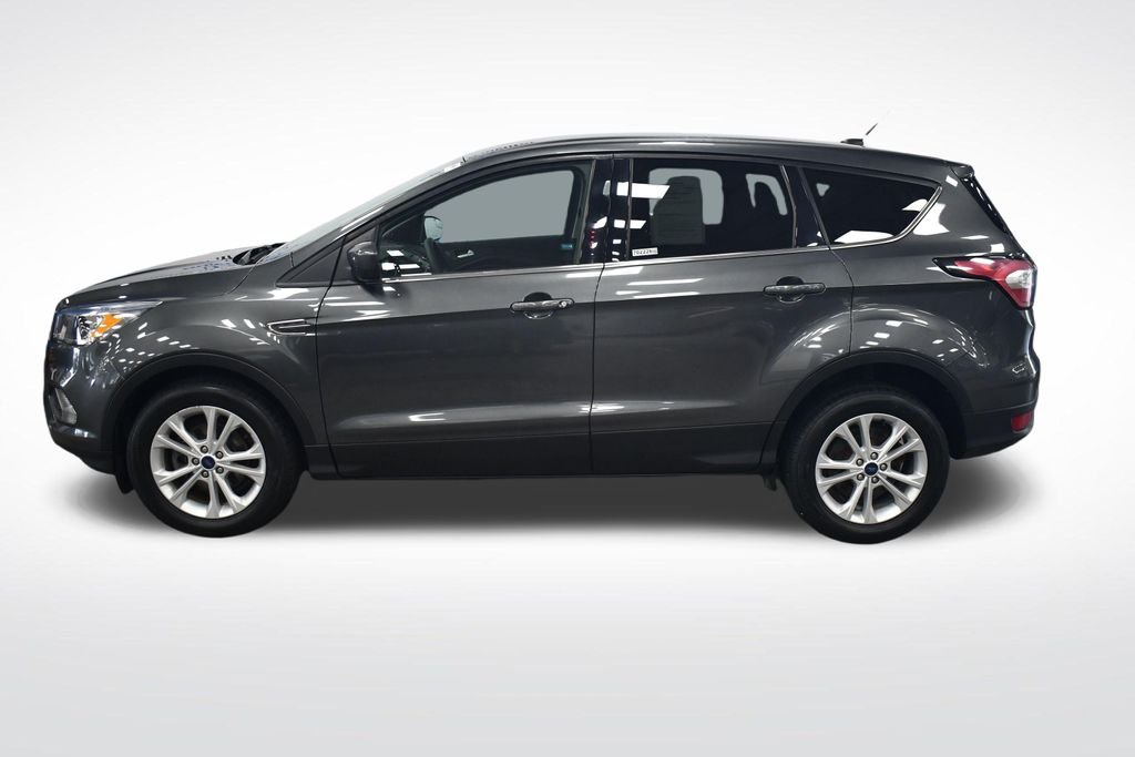 Used 2017 Ford Escape SE with VIN 1FMCU0GD4HUC63988 for sale in Mentor, OH